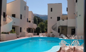 Hotel Narval S Bazénem – Calcatoggio
