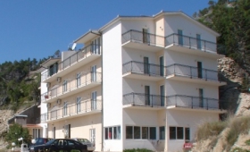 Vila Perkušić, Nemira