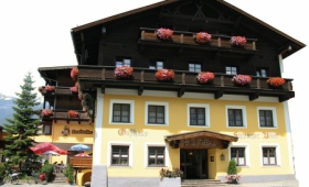 Schwarzer Adler