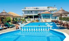 Kokkari Beach