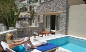 Antinea Suites & Spa