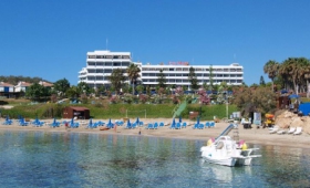Cavo Maris Beach Hotel