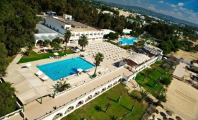 Bousten Long Beach Club