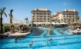 Crystal Family Resort