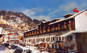 Hotel Ancora S Bazénem – Castello Molina Di Fiemme