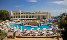 Dit Evrika Beach Club