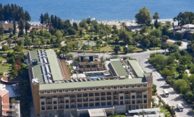 Crystal De Luxe Resort