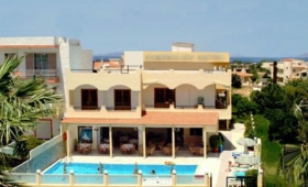 Esmeralda Apartments