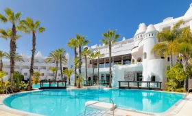 H10 Estepona Palace