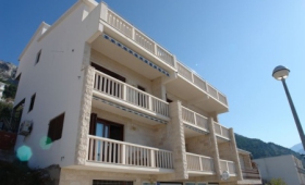 Apartmány Altenija
