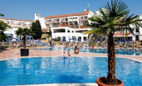Djuni Royal Resort – Marina Beach
