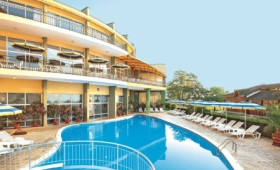 Sentido Golden Star & Family