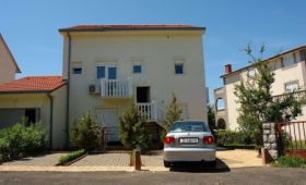 Vila 1323-219
