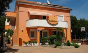 Vila 1323-183