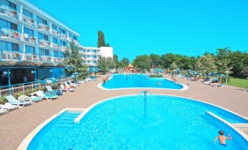Zefir Beach