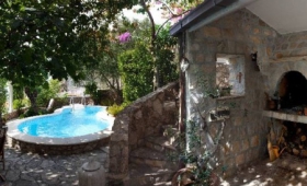 Vila Zrinka, Nemira