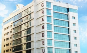 Grandeur Hotel