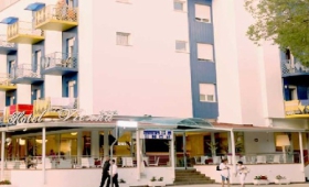 Hotel Vienna S Bazénem – Lignano Sabbiadoro