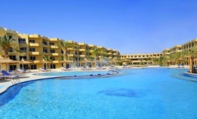 Amwaj Blue Beach – Zima 2014/2015