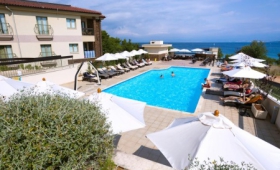 Blue Waves Resort