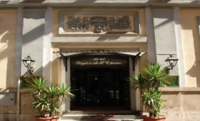 Giglio Dell Opera Hotel