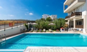 Eltina Hotel