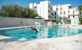 Hotel Bristol S Bazénem Pig- Riva Del Garda