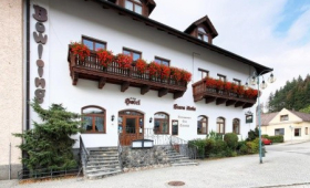 Stará Škola (Sloup)