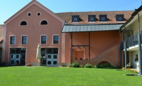 Antoň