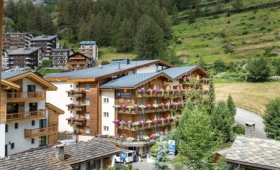 Butterfly, Bw Signature Collection