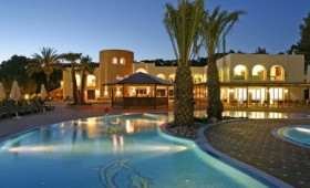Legian Beach Hotel