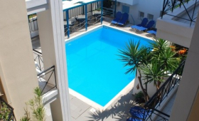 Aparthotel Renia