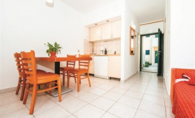 Zaton Holiday Resort 3 Star Apartments
