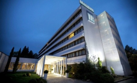 Living Place Hotel