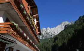 Alpenrose (Alleghe)