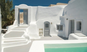 Aqua Serenity Santorini Luxury Suites
