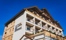 Base Camp Lodge