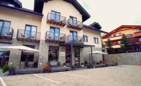 Palace Grand