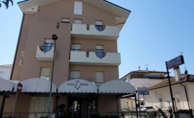 Villa Dina