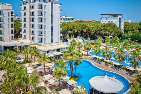 Henry Resort