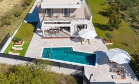 Villa Agrosa (Srinjine)