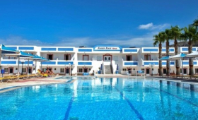 Mammis Beach Hotel