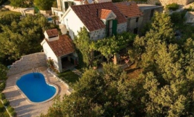 Villa Ela